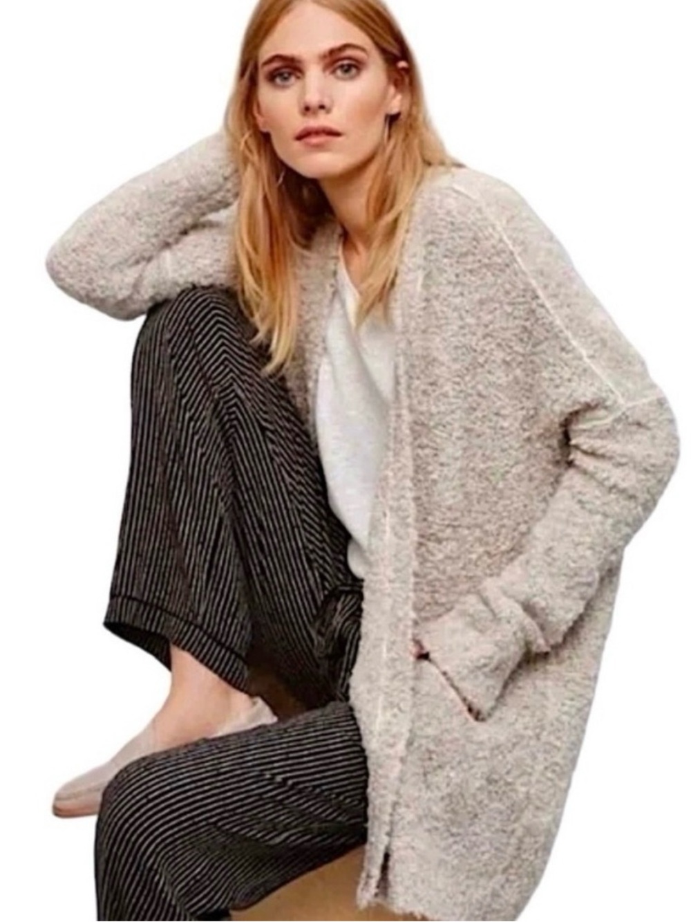Free People Cozy Chunky V-Neck Cardigan in Oatmeal